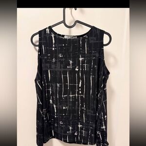 Sympli Black and White Graphic Sleeveless tank